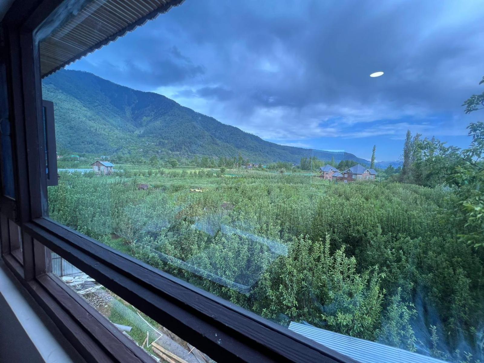 Mountain Orchard Retreat Pahalgam Hotel Exterior foto